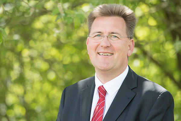 Vorstand Die solide und nachhaltige Finanzpolitik der Uelzener bildet die wirtschaftliche Basis für unseren kontinuierlichen Unternehmenserfolg.